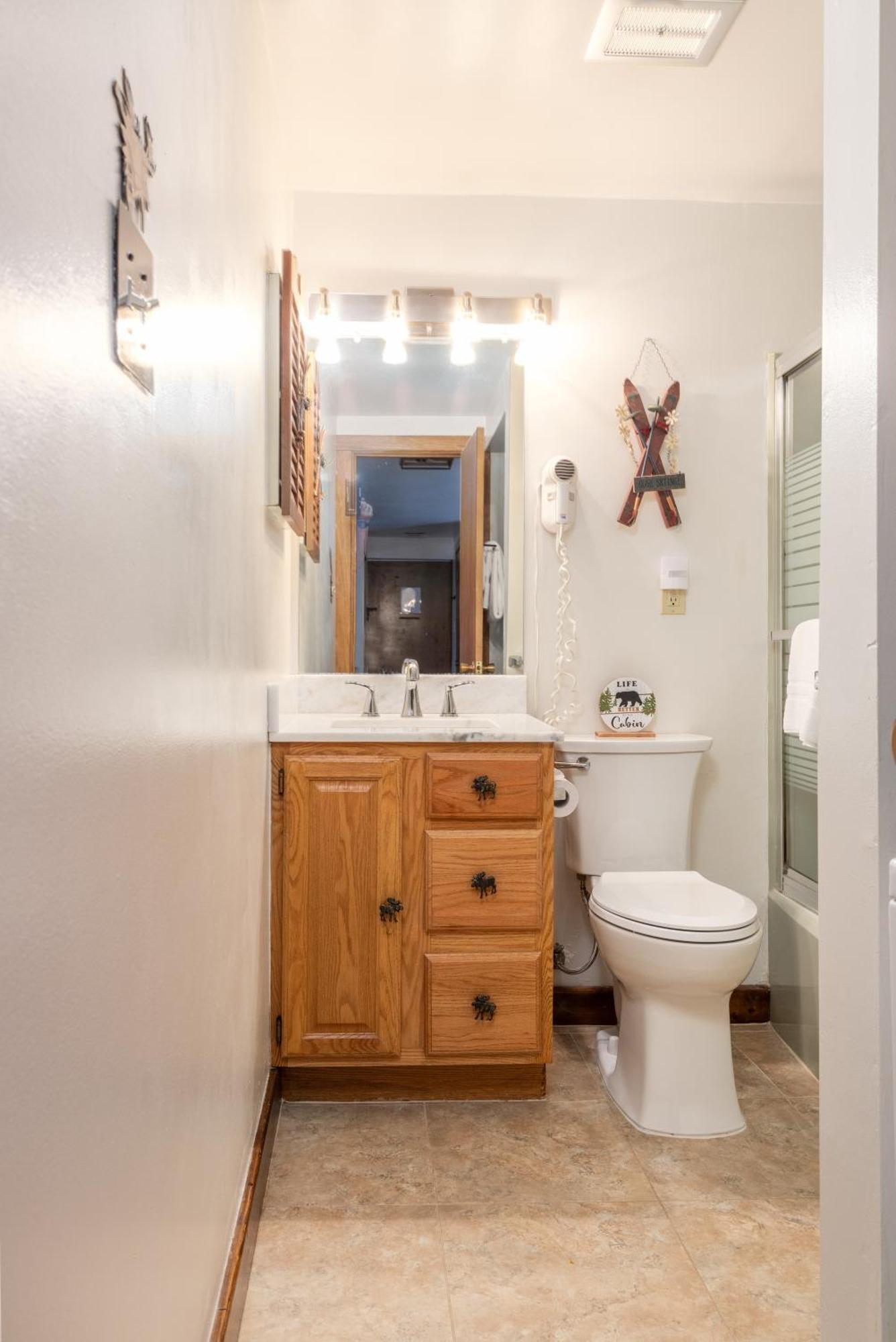 Cozy Seven Springs 1 Bedroom With Private Deck *